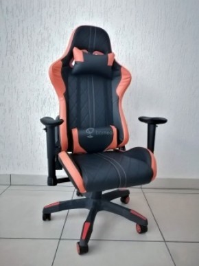 Кресло геймерское Barneo K-52 (черная экокожа оранжевые вставки) в Перми - perm.ok-mebel.com | фото